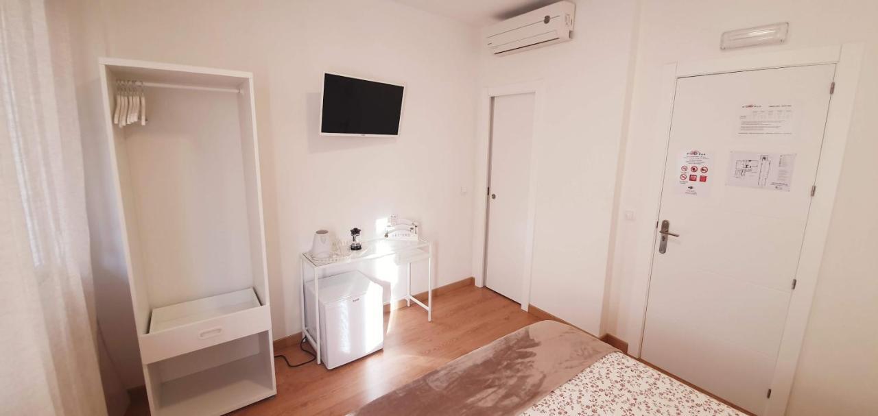 Fan Rooms Galvez Málaga Exteriör bild