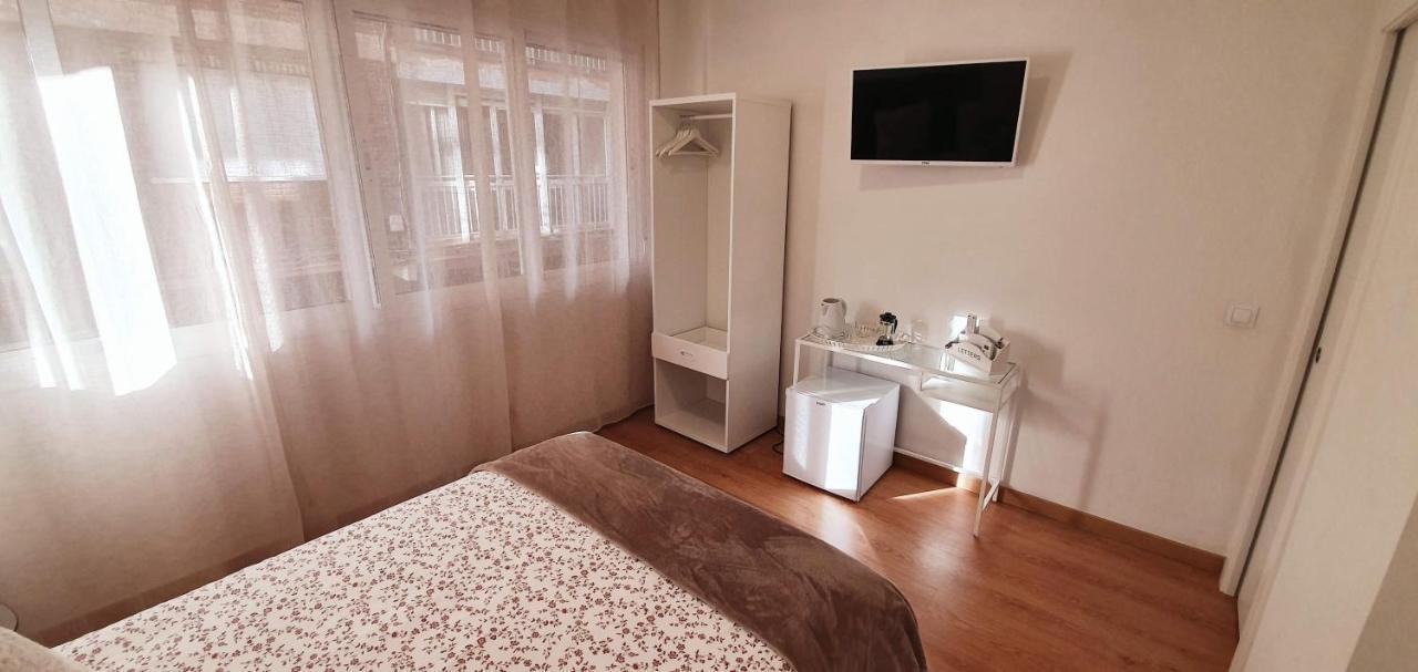 Fan Rooms Galvez Málaga Exteriör bild